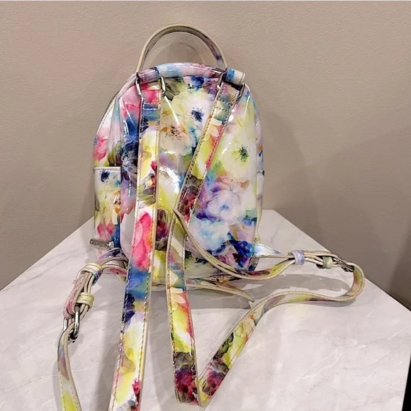 🔥Betsy Johnson Colorful Dog Face Mini Backpack Like New🔥 - Picture 3 of 4